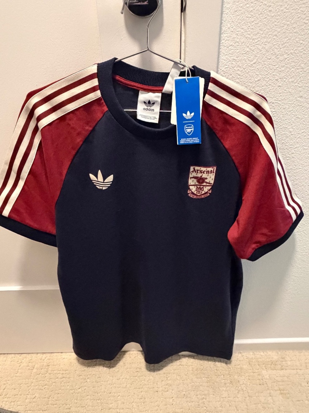 NWT ARSENAL FC 2024 ADIDAS ORIGINALS CLASSIC T-Shirt Mens Size L